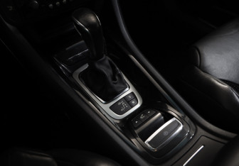 Подержанный автомобиль Citroen C5 Sedan 2010 года (15 фото)