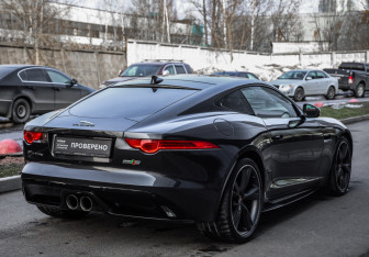 Подержанный автомобиль Jaguar F-Type Coupe 2016 года (8 фото)
