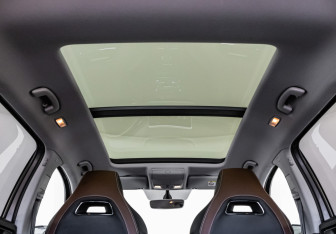 Подержанный автомобиль Skoda Kodiaq 2023 года (33 фото)