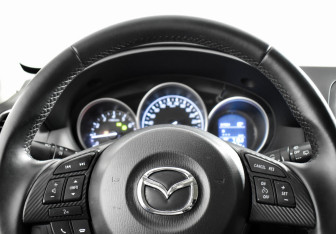 Подержанный автомобиль Mazda CX-5 2015 года (16 фото)