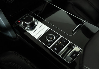 Подержанный автомобиль Land Rover Range Rover 2013 года (22 фото)