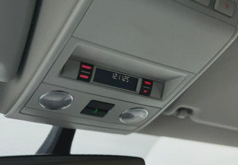 Подержанный автомобиль Volkswagen Caravelle 2019 года (17 фото)