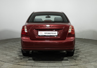 Подержанный автомобиль Chevrolet Lacetti Sedan 2007 года (6 фото)