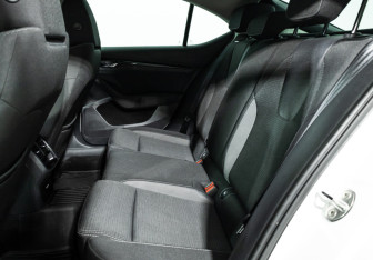 Подержанный автомобиль Skoda Octavia Liftback 2022 года (10 фото)