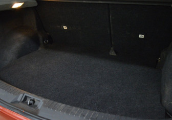 Подержанный автомобиль Nissan Qashqai 2008 года (16 фото)