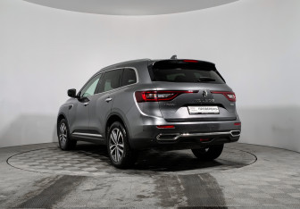 Подержанный автомобиль Renault Koleos 2017 года (7 фото)