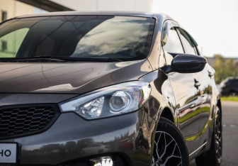 Подержанный автомобиль Kia Cerato Sedan 2015 года (2 фото)