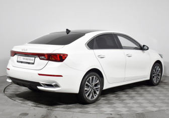 Подержанный автомобиль Kia K3 Sedan 2022 года (5 фото)