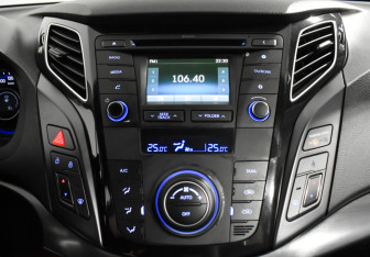 Подержанный автомобиль Hyundai i40 Sedan 2016 года (15 фото)