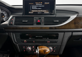Подержанный автомобиль Audi A6 Sedan 2014 года (17 фото)