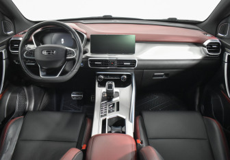 Подержанный автомобиль Geely Coolray 2021 года (13 фото)