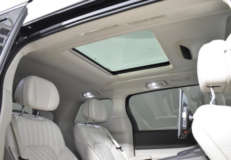 Подержанный автомобиль Voyah Dream 2023 года (20 фото)