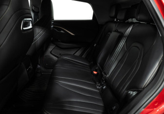 Подержанный автомобиль Omoda C5 2024 года (10 фото)