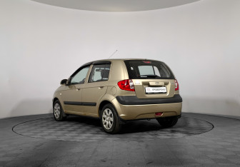 Подержанный автомобиль Hyundai Getz 2008 года (7 фото)