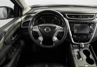 Подержанный автомобиль Nissan Murano Suv 2018 года (11 фото)