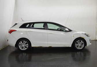 Подержанный автомобиль Hyundai i30 Wagon 2012 года (4 фото)
