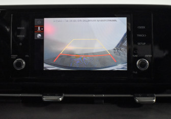 Подержанный автомобиль Kia Carnival 2021 года (20 фото)