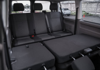 Подержанный автомобиль Volkswagen Caravelle 2020 года (24 фото)
