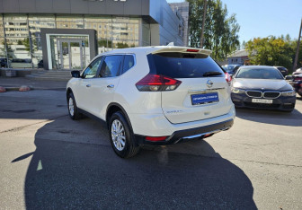 Подержанный автомобиль Nissan X-Trail 2020 года (6 фото)
