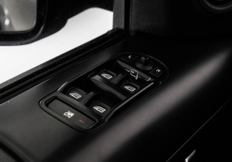 Подержанный автомобиль Land Rover Freelander 2010 года (17 фото)