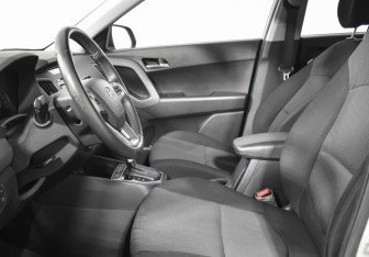 Подержанный автомобиль Hyundai Creta 2016 года (10 фото)