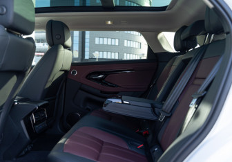 Новый Land Rover Range Rover Evoque 2025 (10 фото)