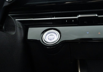 Подержанный автомобиль Omoda C5 2023 года (22 фото)