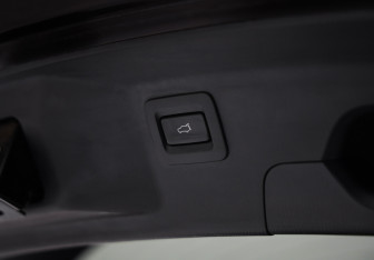 Подержанный автомобиль Mazda CX-9 2018 года (34 фото)