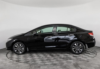 Подержанный автомобиль Honda Civic Sedan 2014 года (8 фото)