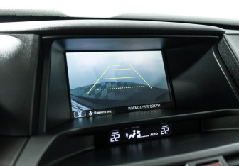 Подержанный автомобиль Honda Crosstour 2014 года (15 фото)