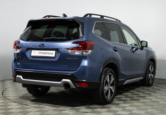 Подержанный автомобиль Subaru Forester Suv 2021 года (5 фото)