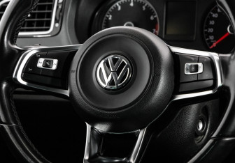 Подержанный автомобиль Volkswagen Polo Sedan 2019 года (11 фото)