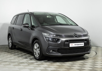 Подержанный автомобиль Citroen C4 SpaceTourer 2019 года (3 фото)
