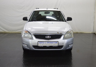 Подержанный автомобиль LADA (ВАЗ) Priora Wagon 2013 года (2 фото)