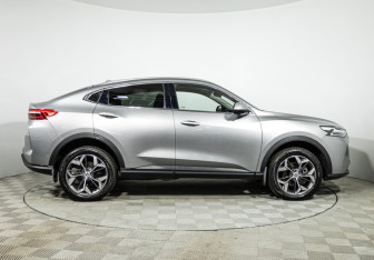 Подержанный автомобиль Haval F7x 2022 года (4 фото)