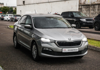 Подержанный автомобиль Skoda Rapid Liftback 2020 года (5 фото)