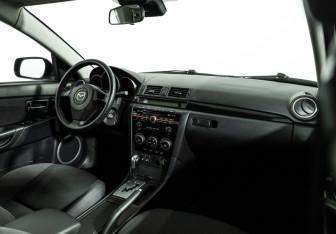 Подержанный автомобиль Mazda 3 Hatchback 2008 года (9 фото)