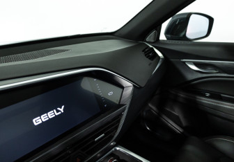 Подержанный автомобиль Geely Tugella 2023 года (21 фото)