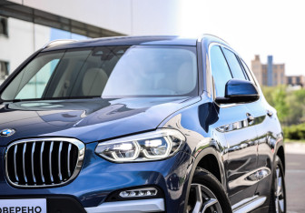 Подержанный автомобиль BMW X3 2019 года (2 фото)