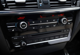 Подержанный автомобиль BMW X4 2014 года (19 фото)