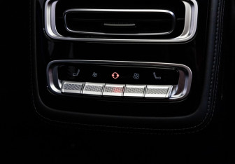 Подержанный автомобиль Exeed RX 2025 года (33 фото)