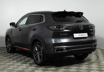 Подержанный автомобиль Changan UNI-S 2024 года (7 фото)