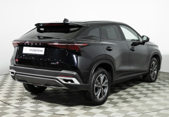 Подержанный автомобиль Omoda C5 2024 года (5 фото)