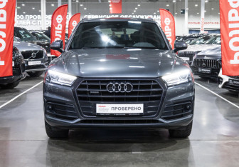 Подержанный автомобиль Audi Q5 2019 года (4 фото)
