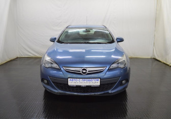 Подержанный автомобиль Opel Astra Hatchback 2014 года (2 фото)