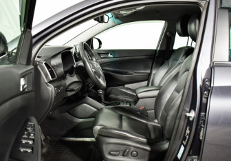 Подержанный автомобиль Hyundai Tucson 2020 года (10 фото)