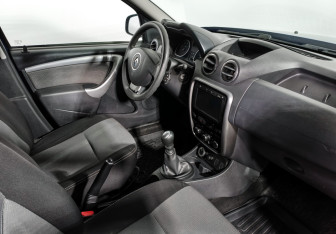 Подержанный автомобиль Renault Duster 2014 года (13 фото)