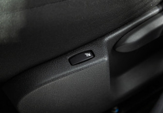 Подержанный автомобиль Renault Sandero 2020 года (16 фото)