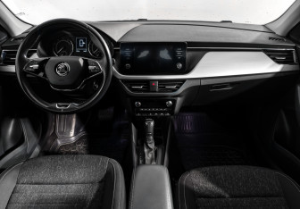 Подержанный автомобиль Skoda Rapid Liftback 2020 года (14 фото)