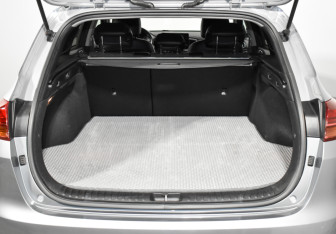 Подержанный автомобиль Kia Ceed Wagon 2022 года (21 фото)